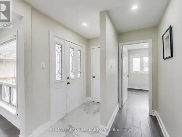 For Rent 3 Bedroom House Ajax ON DS103179137