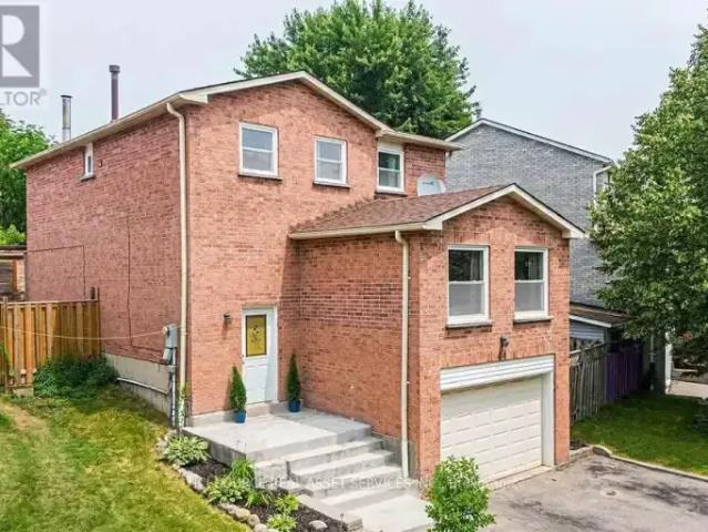 For Rent 3 Bedroom House Ajax ON DS103355336