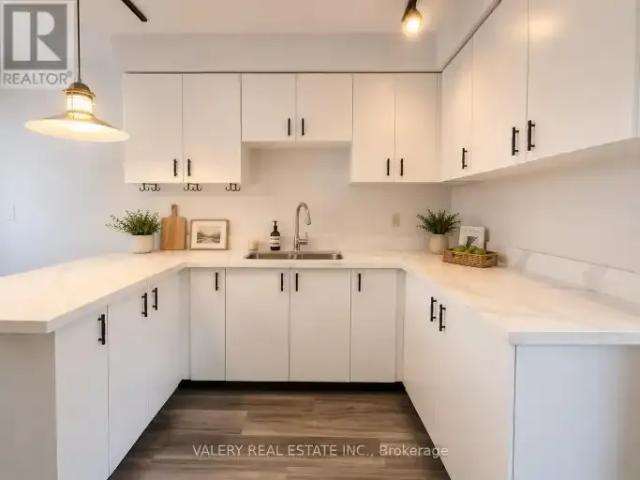 For Rent 3 Bedroom House Ajax ON DS103338493