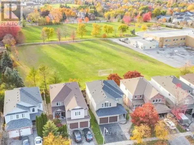 For Rent 3 Bedroom House Ajax ON DS103487411