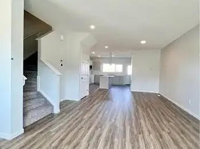 For Rent 3 Bedroom House Beaumont AB DLS102701417