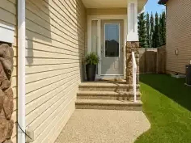 For Rent 3 Bedroom House Beaumont AB DS105004693