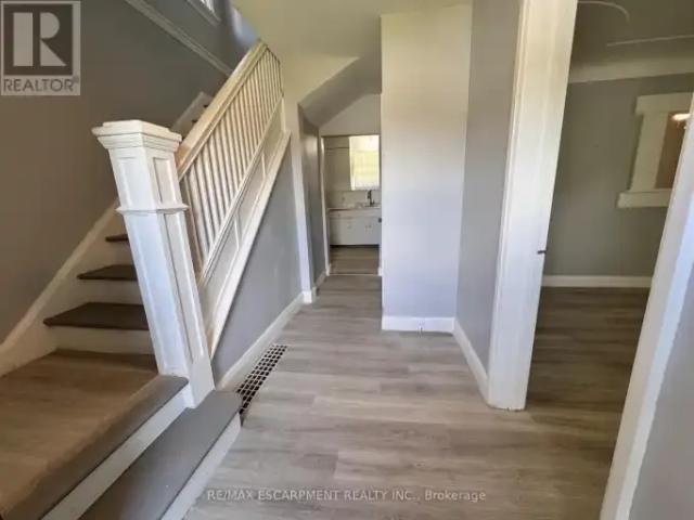 For Rent 3 Bedroom House Burlington ON DLS103920548