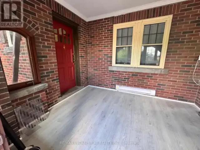 For Rent 3 Bedroom House Burlington ON DS103920544