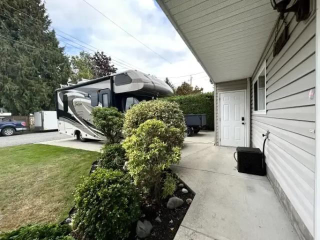 For Rent 3 Bedroom House Delta BC DLS103011779