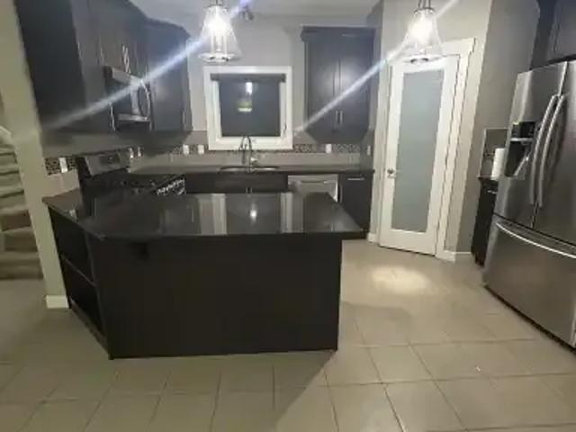 For Rent 3 Bedroom House Edmonton AB DS100940929