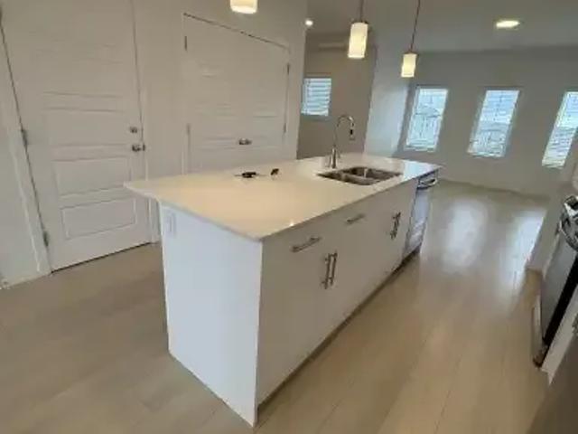 For Rent 3 Bedroom House Edmonton AB DS102846635