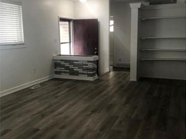 For Rent 3 Bedroom House Edmonton AB DS102017765