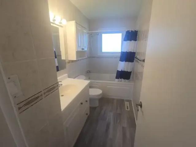 For Rent 3 Bedroom House Edmonton AB DS103091554