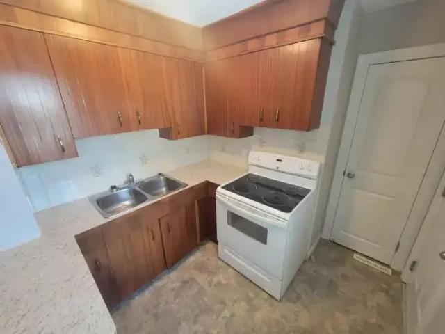 For Rent 3 Bedroom House Edmonton AB DS103322429