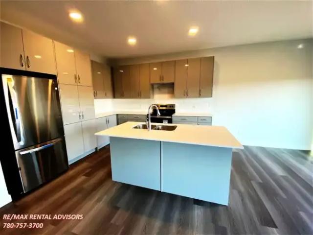 For Rent 3 Bedroom House Edmonton AB DS103338166