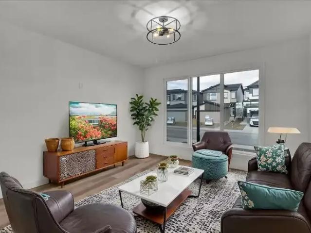 For Rent 3 Bedroom House Edmonton AB DS104894972