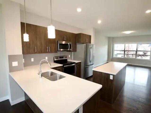 For Rent 3 Bedroom House Edmonton AB DS104181036