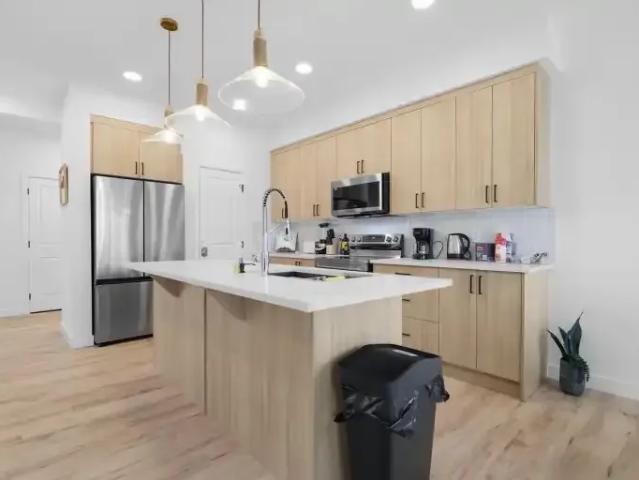 For Rent 3 Bedroom House Edmonton AB DS104182696