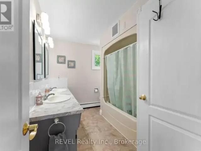 For Rent 3 Bedroom House Fort Erie ON DS102847369