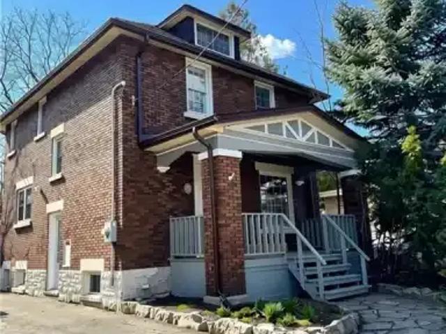 For Rent 3 Bedroom House Kitchener ON DS104224671