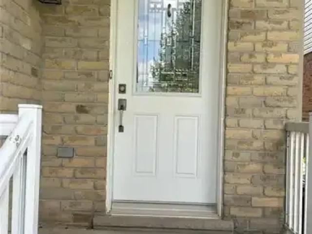 For Rent 3 Bedroom House Kitchener ON DS104471063