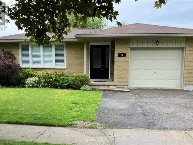 For Rent 3 Bedroom House Kitchener ON DS104888817
