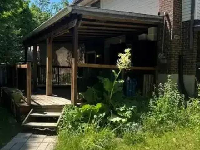 For Rent 3 Bedroom House Kitchener ON DS103091643