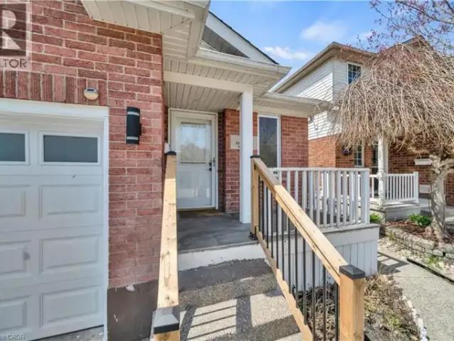 For Rent 3 Bedroom House Kitchener ON DS103368019