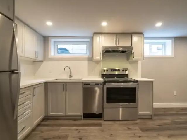 For Rent 3 Bedroom House Hamilton ON DS104598081