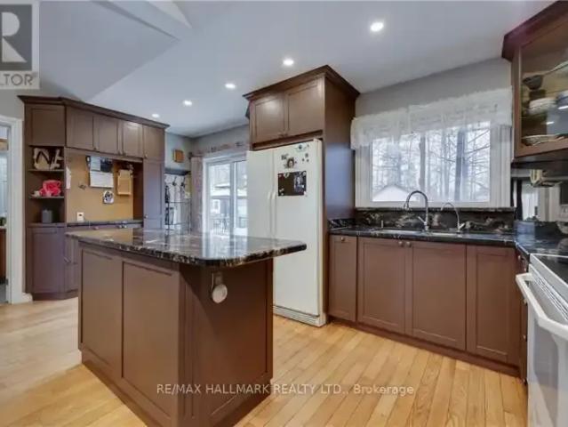 For Rent 3 Bedroom House Innisfil ON DS103579371
