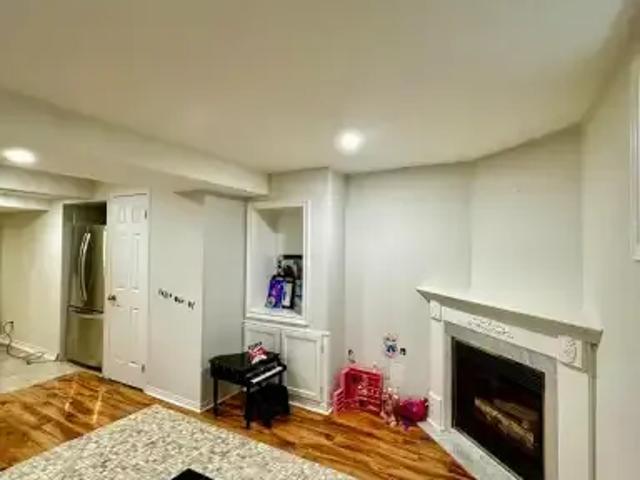 For Rent 3 Bedroom House Oakville ON DS103322753