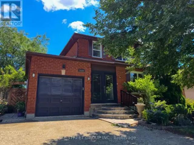 For Rent 3 Bedroom House Oakville ON DS104362821