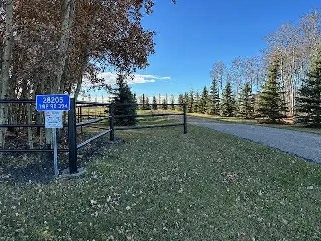 For Rent 3 Bedroom House Lacombe AB DLS102701161