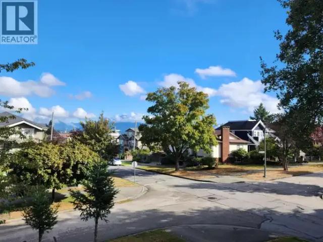 For Rent 3 Bedroom House North Vancouver BC DS105088072