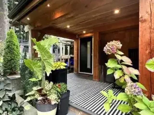 For Rent 3 Bedroom House North Vancouver BC DS103652841