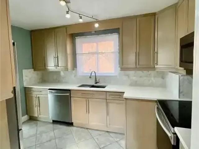 For Rent 3 Bedroom House Niagara Falls ON DS101262051