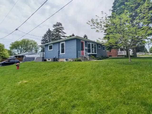 For Rent 3 Bedroom House Niagara Falls ON DS102846457