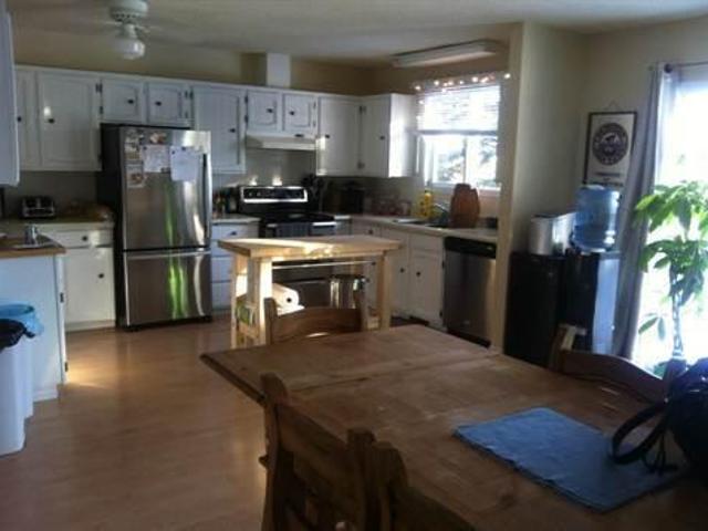 For Rent 3 Bedroom House Slave Lake AB DS104140463