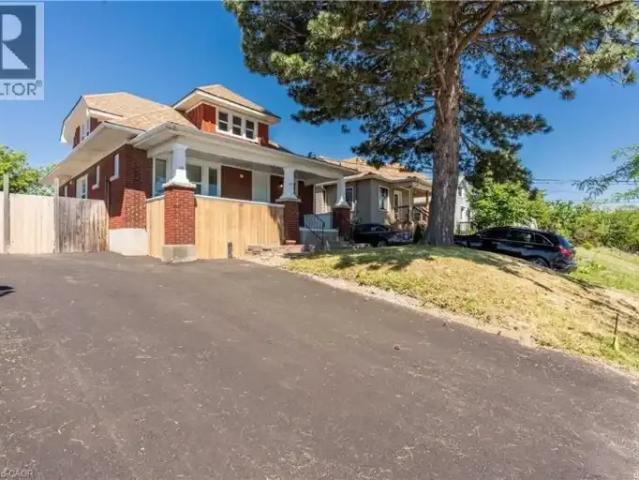 For Rent 3 Bedroom House St. Catharines ON DLS99506635