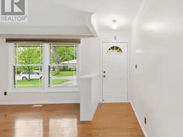 For Rent 3 Bedroom House St. Catharines ON DLS102701571