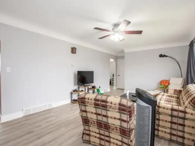 For Rent 3 Bedroom House St. Catharines ON DS102846442