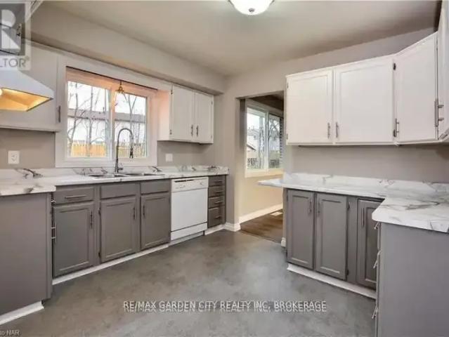 For Rent 3 Bedroom House St. Catharines ON DS103322775