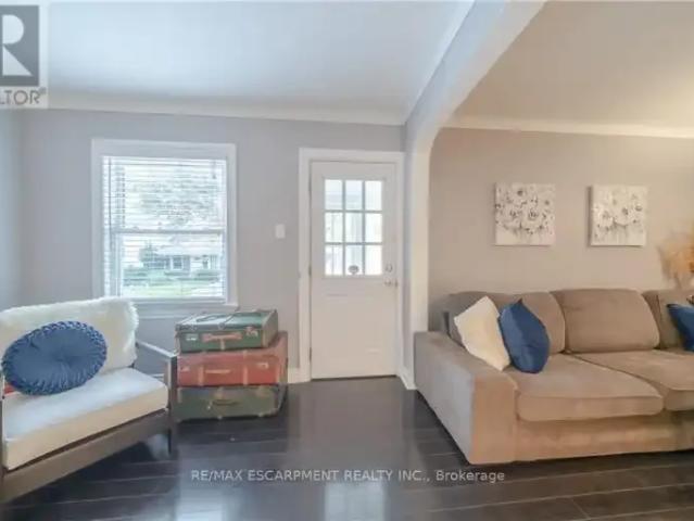 For Rent 3 Bedroom House St. Catharines ON DS103879698