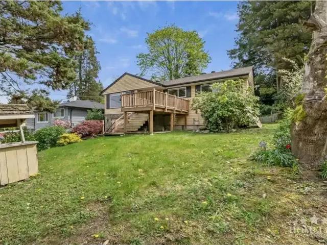 For Rent 3 Bedroom House Surrey BC DLS101687870