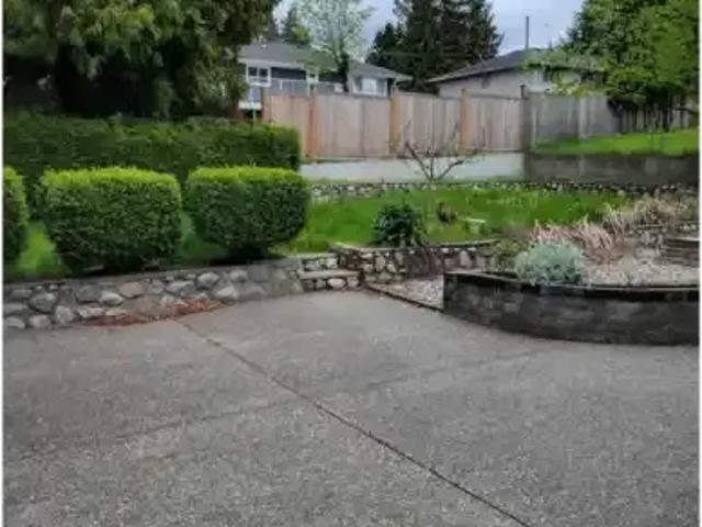 For Rent 3 Bedroom House Surrey BC DLS98670996