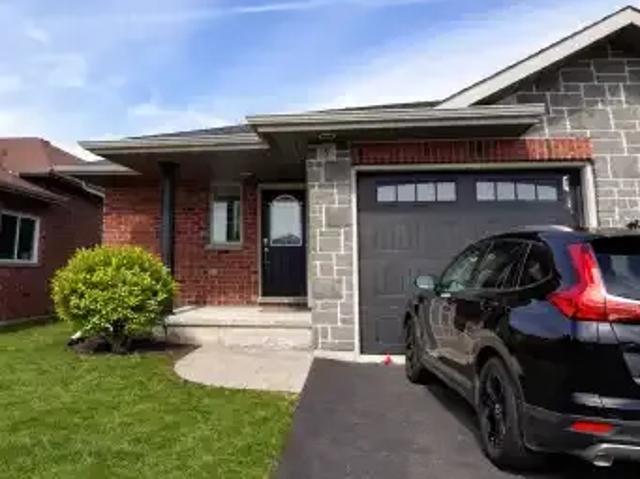 For Rent 3 Bedroom House Quinte West ON DS100759799