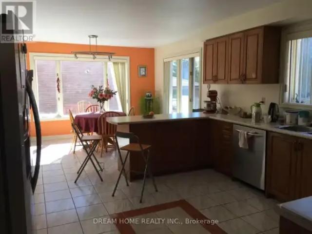 For Rent 3 Bedroom House Richmond Hill ON DLS102883678