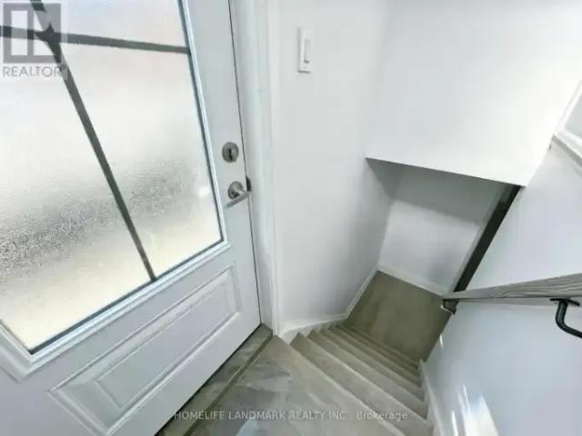 For Rent 3 Bedroom House Richmond Hill ON DLS102113858