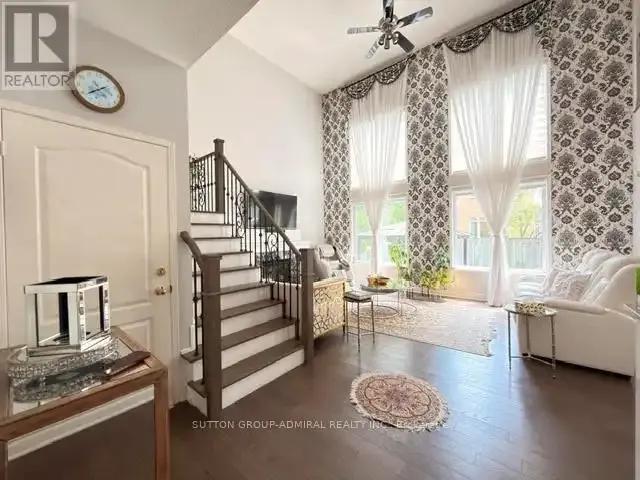 For Rent 3 Bedroom House Richmond Hill ON DS104842136