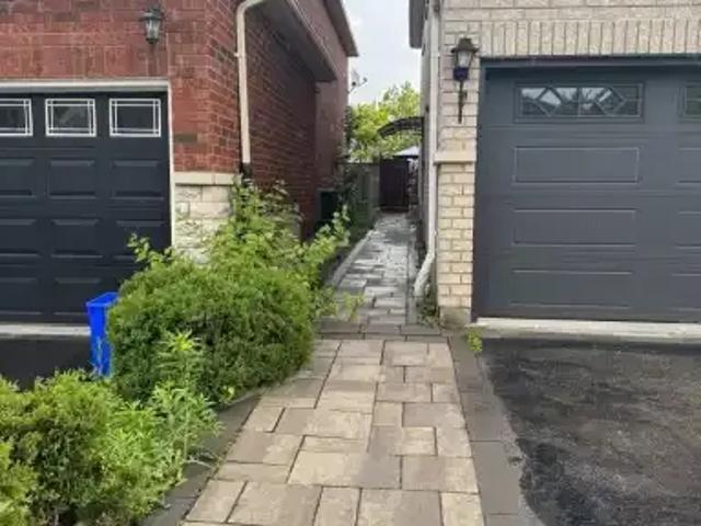 For Rent 3 Bedroom House Richmond Hill ON DS104895179