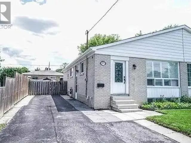For Rent 3 Bedroom House Richmond Hill ON DS105004940