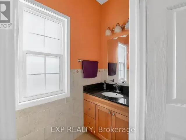 For Rent 3 Bedroom House Waterloo ON DLS101186407