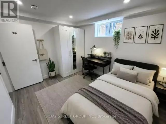 For Rent 3 Bedroom House Waterloo ON DLS103030762