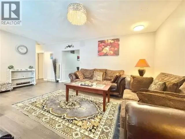 For Rent 3 Bedroom House Waterloo ON DS103579442